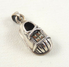 Vintage Sterling Silver Faceted Marcasite Baby Shoe Charm Pendant (3.2G)- 217025