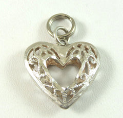 Vintage 925 Sterling Silver Pierced Floral Filigree Heart Pendant (2.6G)- 230014