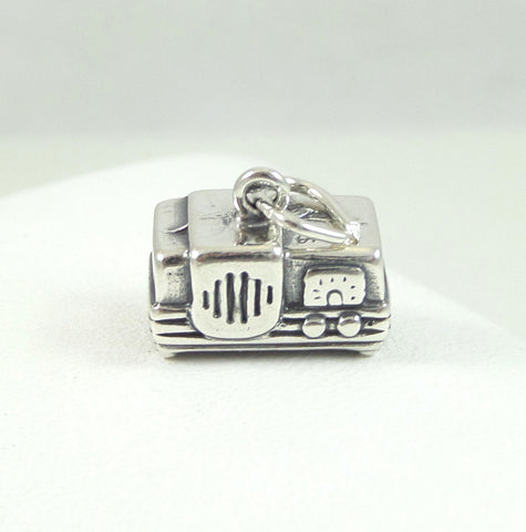 Vintage 925 Sterling Silver Old Fashioned Clock Radio Design Charm