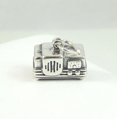 Vintage 925 Sterling Silver Old Fashioned Clock Radio Design Charm