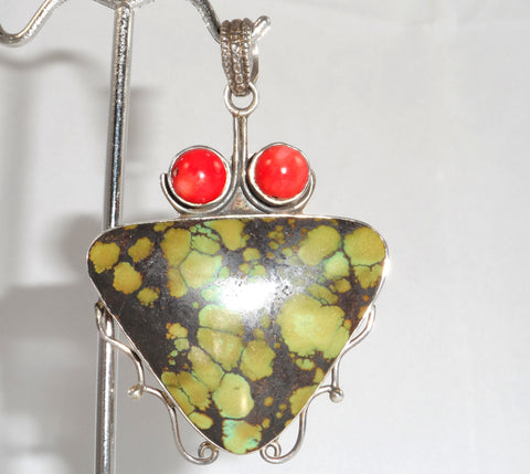 Vintage 925 Sterling Silver Unique Design Green & Red Stone Pendant