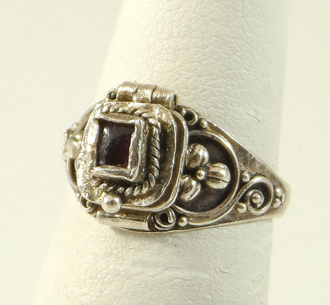 Vintage 925 Sterling Silver Pink Tourmaline Locket Ring Size 4.75 (2.8G)- 187289