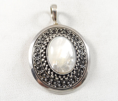 Vintage 925 Sterling Silver Large Mother Of Pearl Pendant (16.4G)