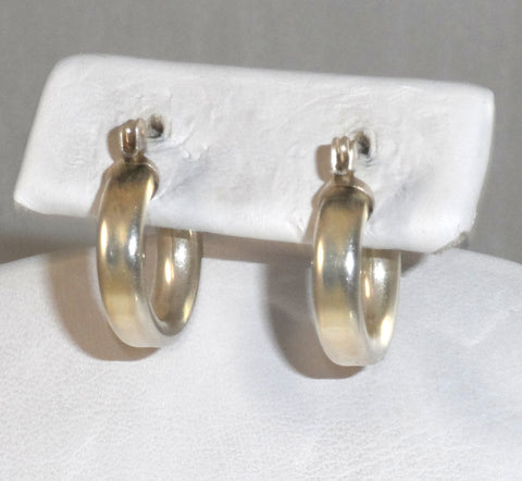 Alwaysbelisting: Vintage 925 Sterling Silver Loely Latch Hoop Earrings