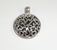 Alwaysbelisting: 925 Sterling Silver Reversible Green Stone Pendant