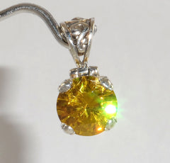 Alwaysbelisting: Vintage 925 Sterling Silver Yellow Stone Ornate Pendant- 118127