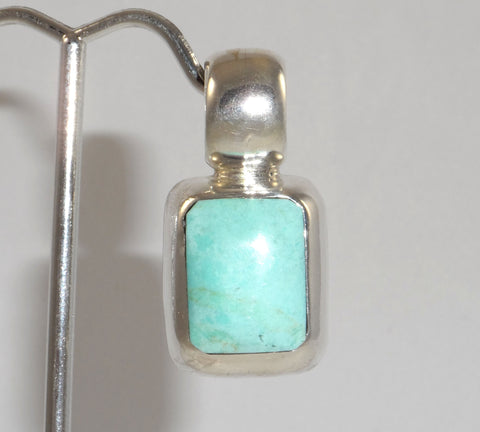 Alwaysbelisting: Vintage 925 Sterling Silver Rectangle Aqua Stone Pendant-118102