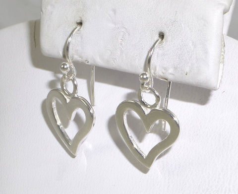 Alwaysbelisting: Vintage 925 Sterling Silver Dangle Heart Earrings