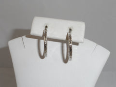 Vintage 925 Sterling Silver Faceted Latch Hoop Earring (2.1G) (2.1G)